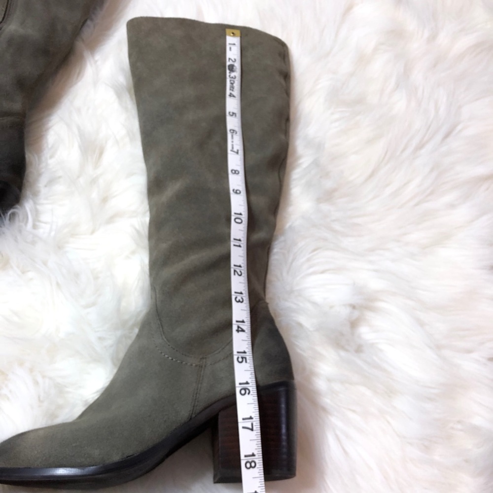 Kelsi Dagger Boots - Picture 3 of 9